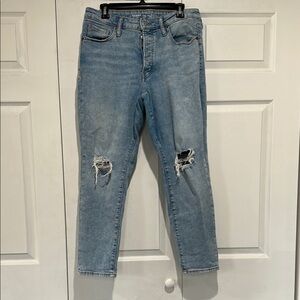 Old Navy O.G. Straight extra stretch distressed size 12